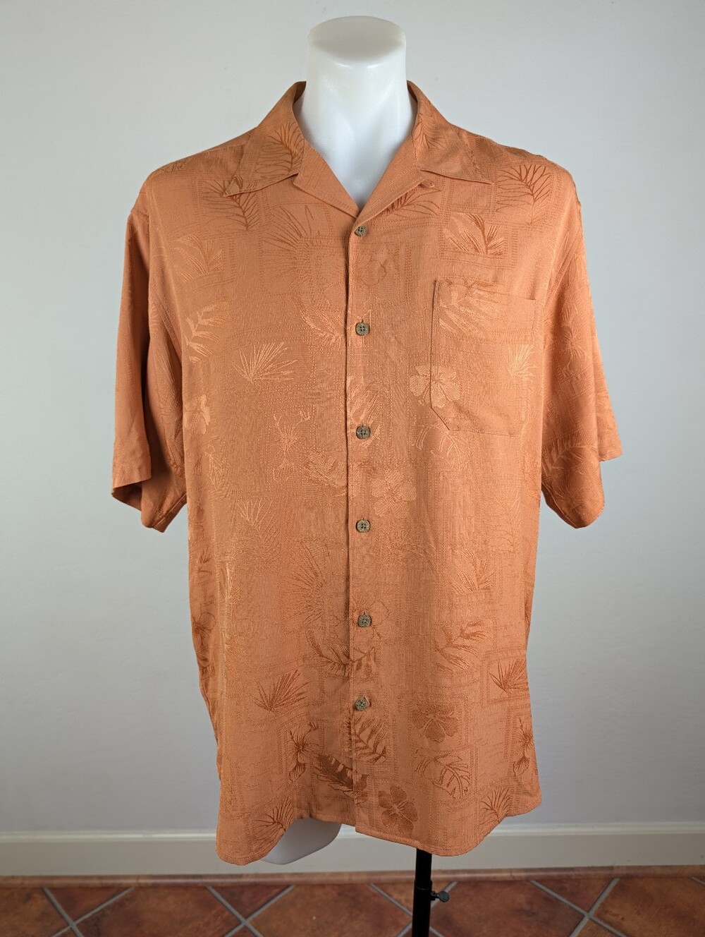 Tommy Bahama 100% Silk Embroidered Tropical Aloha Shirt In Resplendent Coral